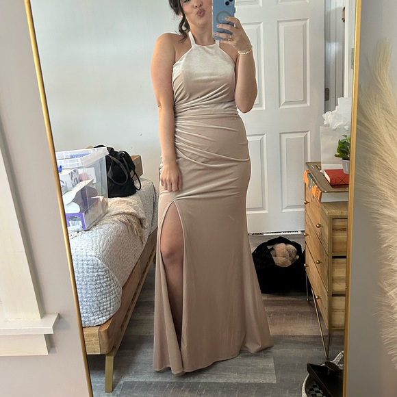 Revelry Fallon Dress - Picture 6 of 7